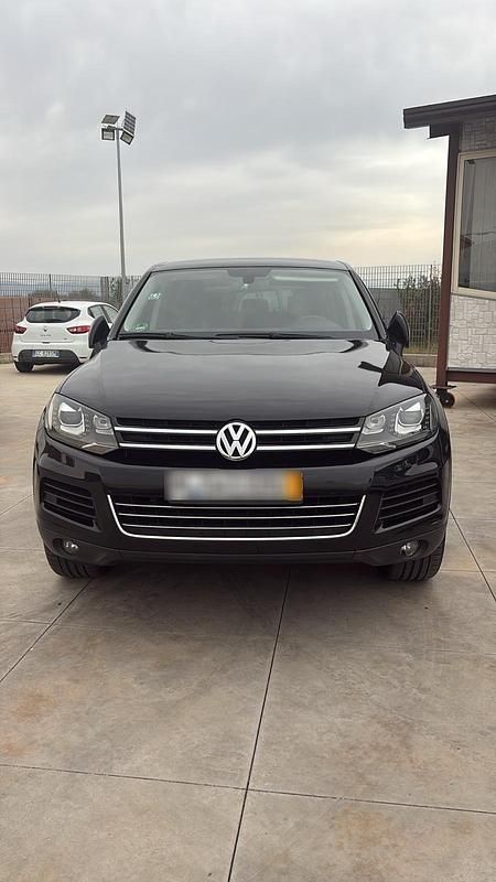 Second-hand VW Touareg 2013 Negru SUV