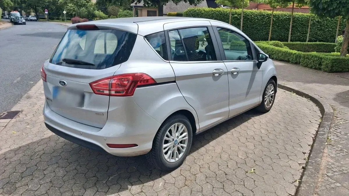 Gebraucht Ford B-MAX Trend 101 PS (74 kW) 2016 Silber Van / Kleinbus