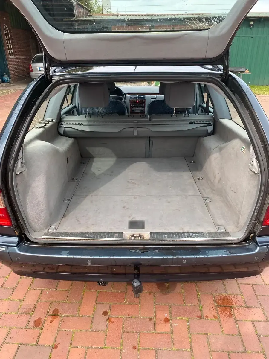 Brugt Mercedes E280 150 HK (110 kW) 2002 Blå Stationcar