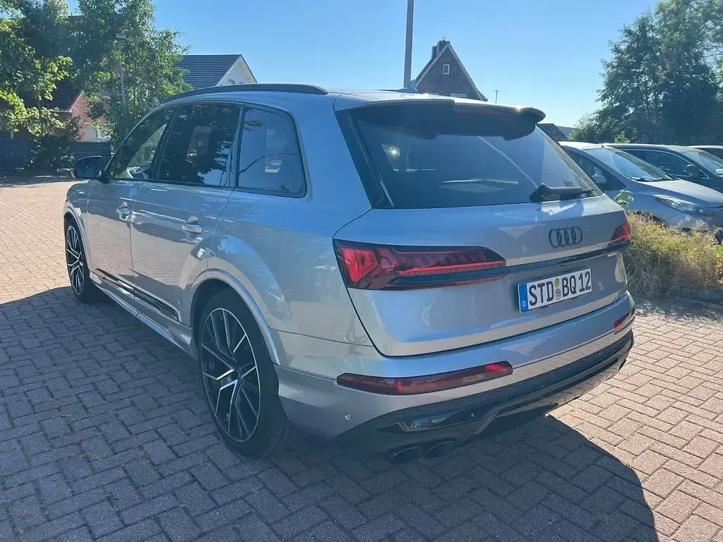 Gebraucht Audi SQ7 S-Line 507 PS (372 kW) 2024 Silber SUV