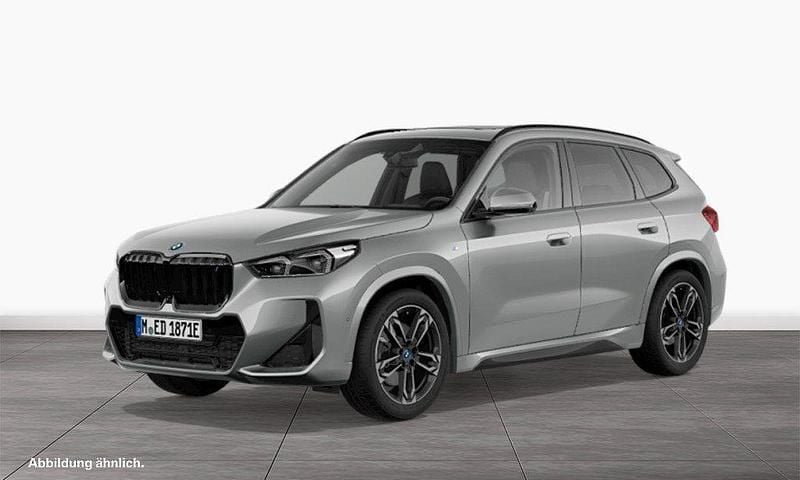 Silber Gebraucht 2023 BMW iX1 M Sport SUV | 40.710 € (Fairer Preis) - Bild 1/3