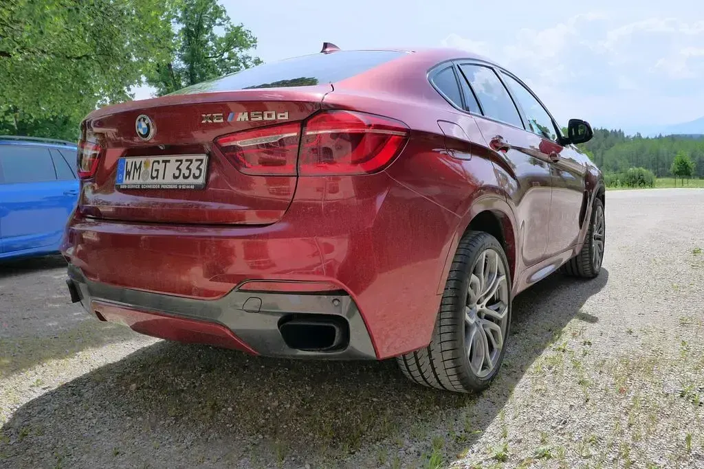 Gebraucht BMW X6 M50 Sport Line 381 PS (280 kW) 2015 Rot SUV