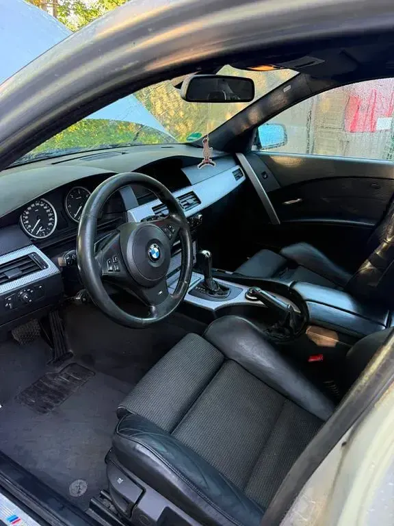 Gebraucht BMW 530 Performance 231 PS (169 kW) 2006 Silber Kombi