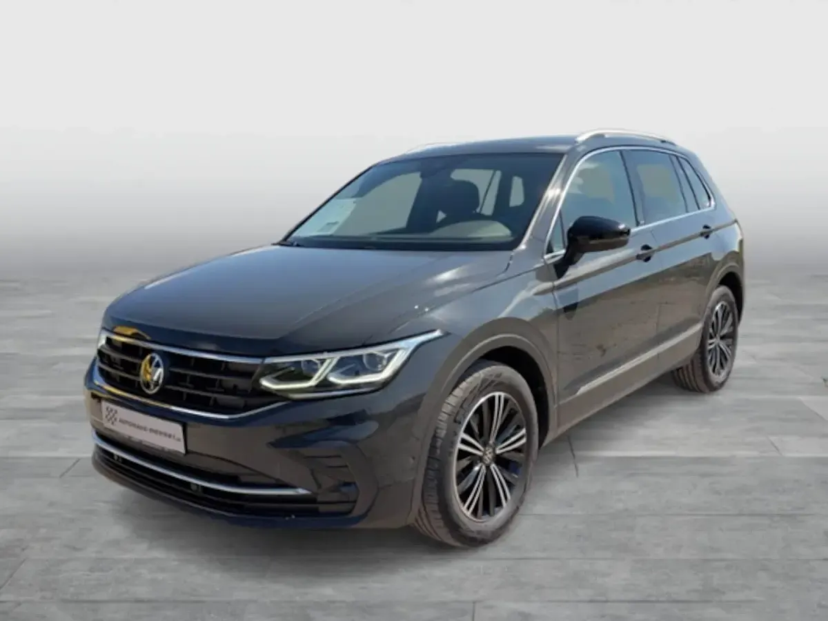 Gebraucht VW Tiguan Move 150 PS (110 kW) 2023 Grau SUV