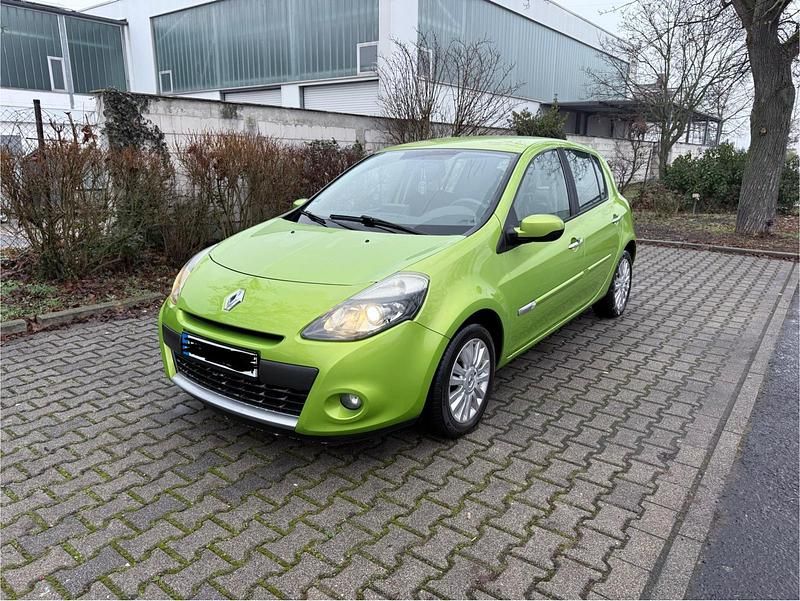 Gebraucht Renault Clio II Expression 75 PS (55 kW) 2009 Grün Kleinwagen