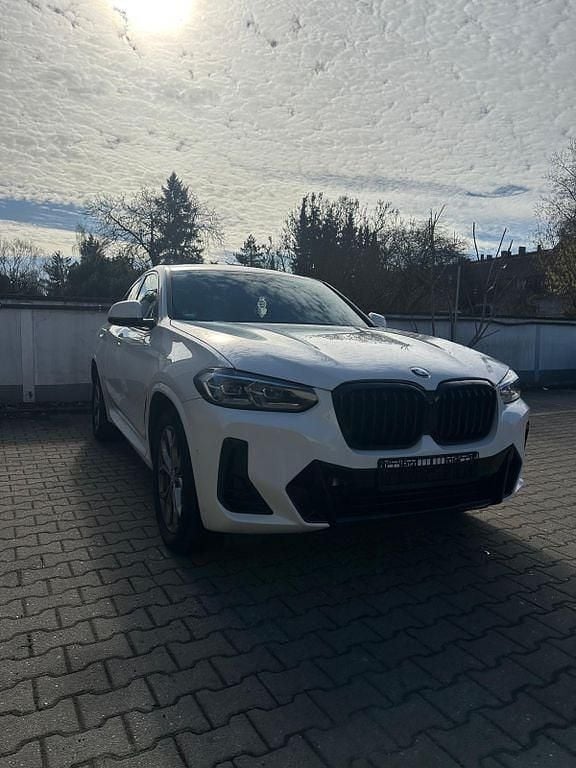 Gebraucht BMW X4 M Sport 286 PS (210 kW) 2022 Weiß SUV