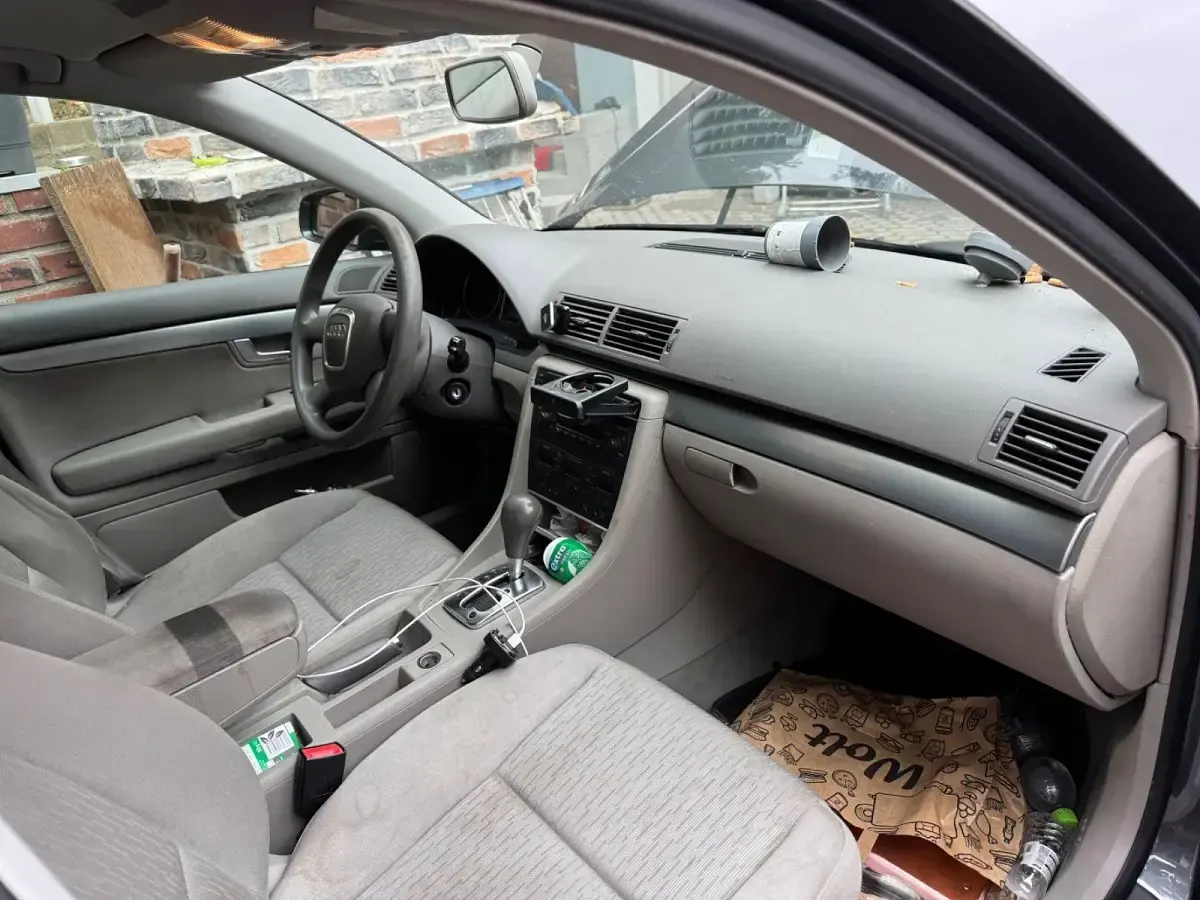 Gebraucht Audi A4 131 PS (96 kW) 2005 Grau Limousine