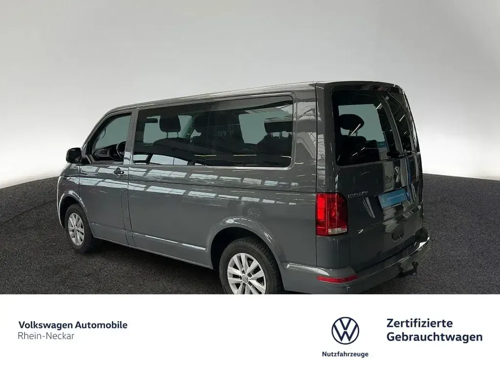 Gebraucht VW Multivan Trendline 150 PS (110 kW) 2021 Pure grey Van / Kleinbus