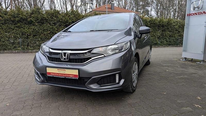 Grau Gebraucht 2018 Honda Jazz Trend Kleinwagen | 13.480 € (Teuer) - Bild 1/4
