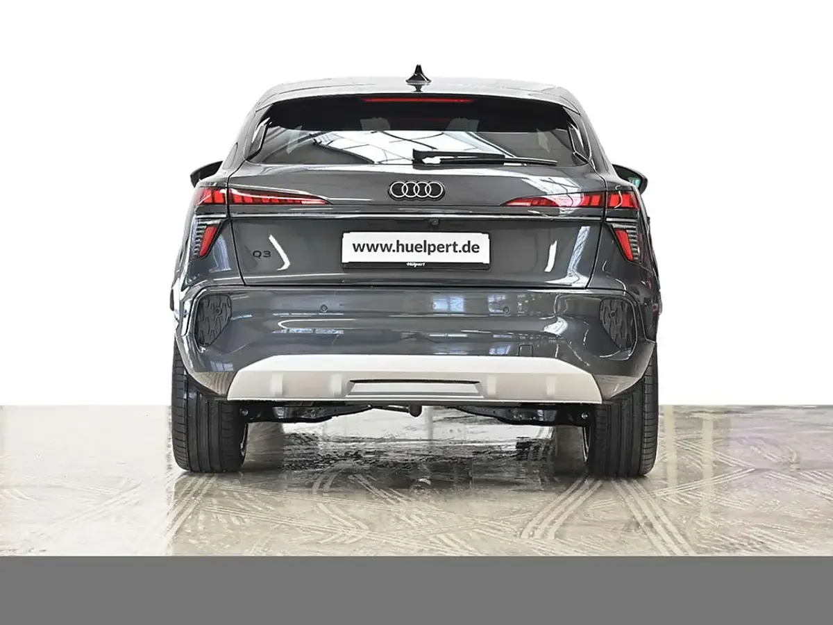Gebraucht Audi Q3 Sportback Advanced 150 PS (110 kW) 2026 Tamboragrau metallic SUV