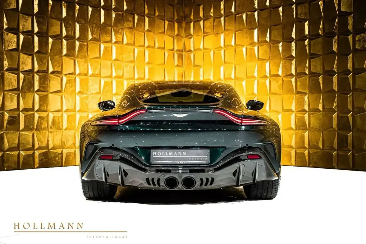 Gebraucht Aston Martin Vantage 700 PS (514 kW) 2023 Pentland green Coupé