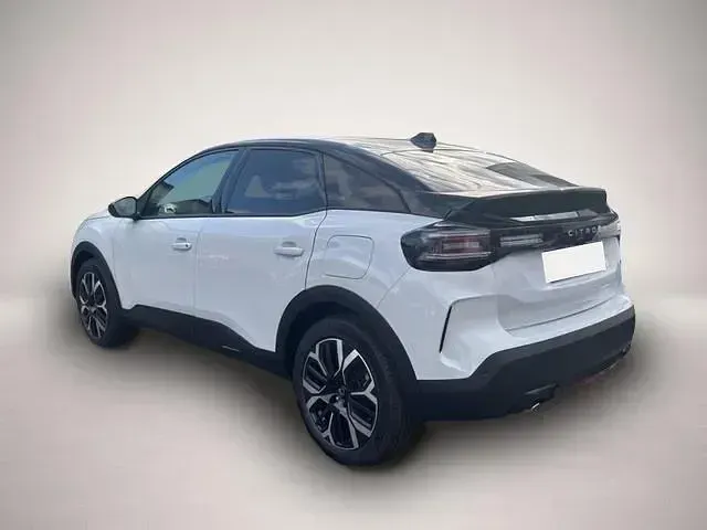 Gebraucht Citroën C4 131 PS (96 kW) 2025 Manufacturer SUV