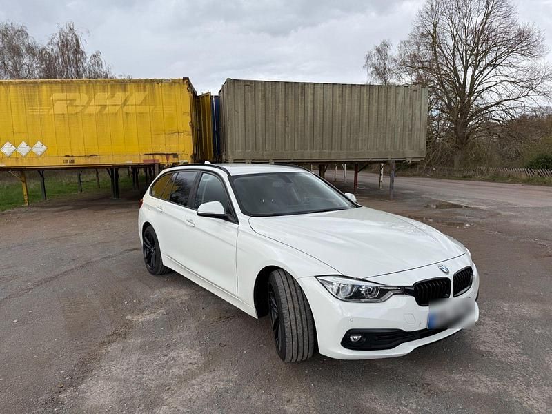 Gebraucht BMW 320 Advantage 190 PS (139 kW) 2018 Weiß Kombi