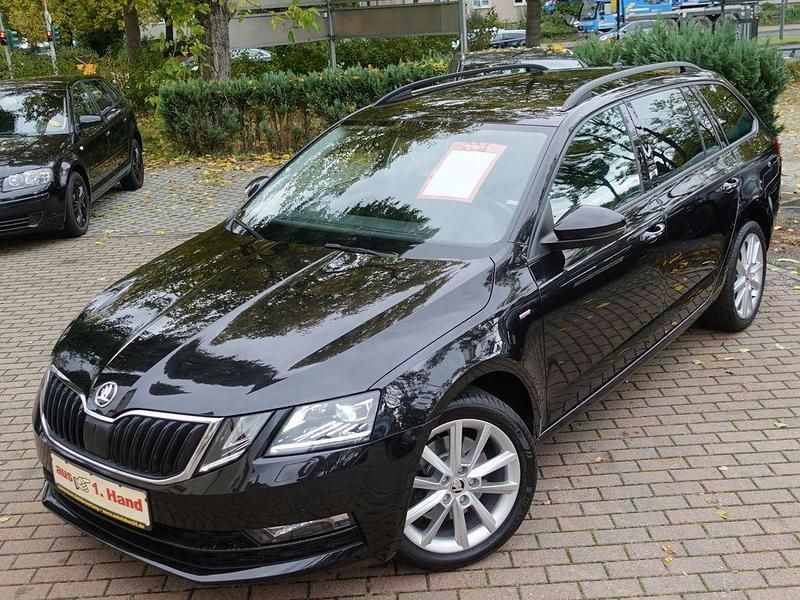 Schwarz Gebraucht 2017 Skoda Octavia Drive Kombi | 16.480 € (Fairer Preis) - Bild 1/4