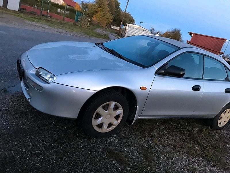 Gebraucht Mazda 323F 88 PS (64 kW) 1997 Silber Limousine