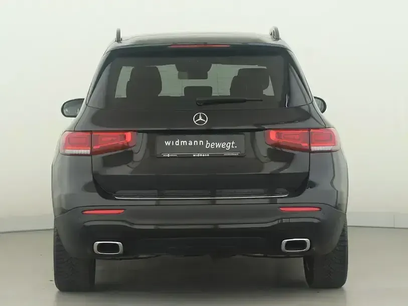 Gebraucht Mercedes GLB220 190 PS (139 kW) 2023 Metalliclack kosmosschwarz SUV