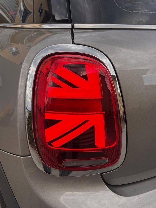 Usado Mini ONE 102 HP (75 kW) 2020 Prateado Citadino