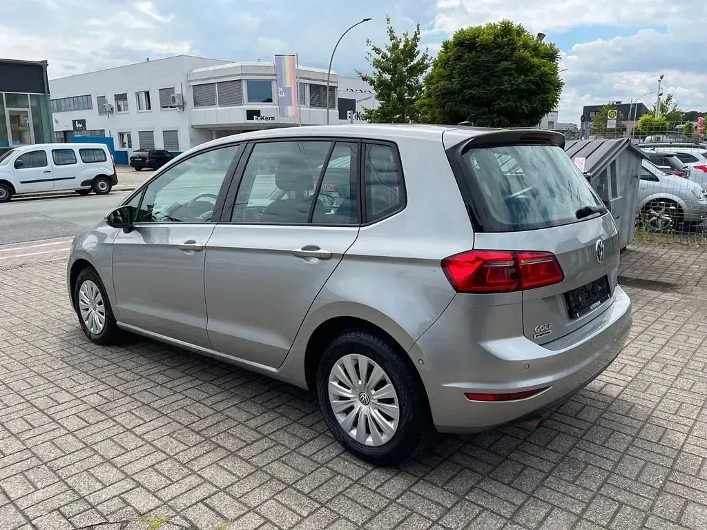 Gebraucht VW Golf Sportsvan 116 PS (85 kW) 2017 Silber Van / Kleinbus