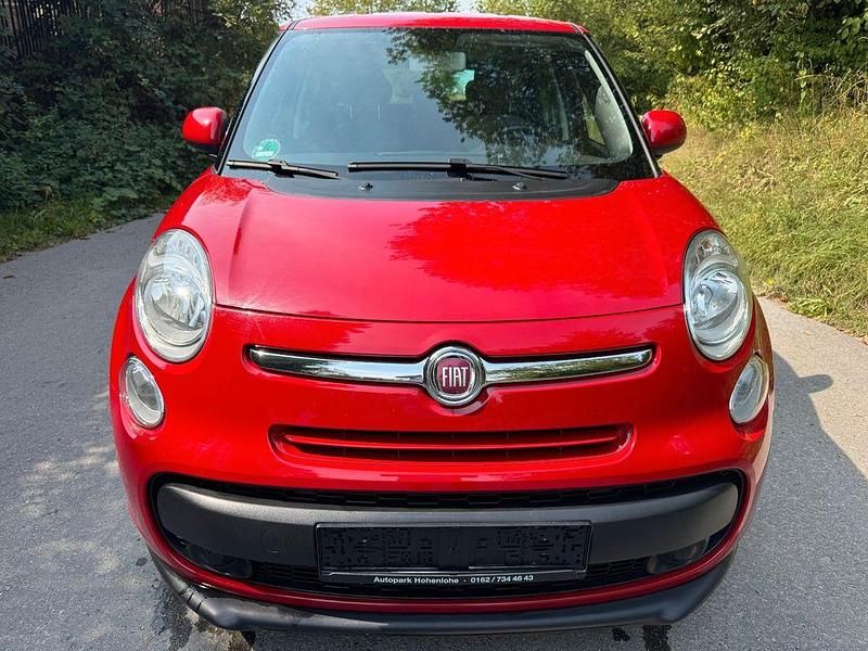 Rot Gebraucht 2014 Fiat 500L Pop Star Van / Kleinbus | 5.390 € (Fairer Preis) - Bild 1/4