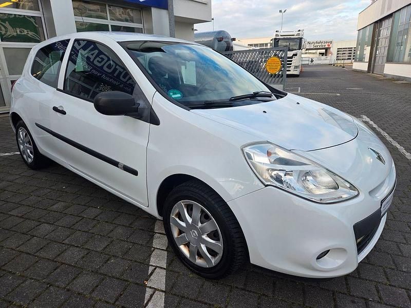 Gebraucht Renault Clio III 75 PS (55 kW) 2012 Weiß