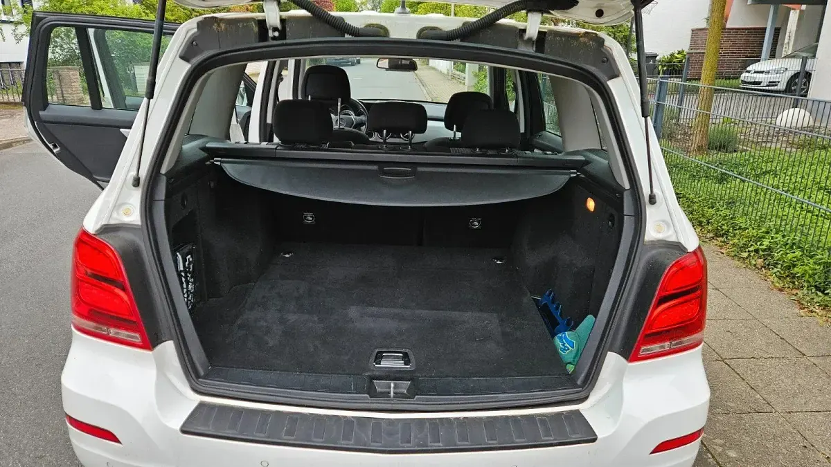 Gebraucht Mercedes GLK250 204 PS (150 kW) 2013 Weiß SUV