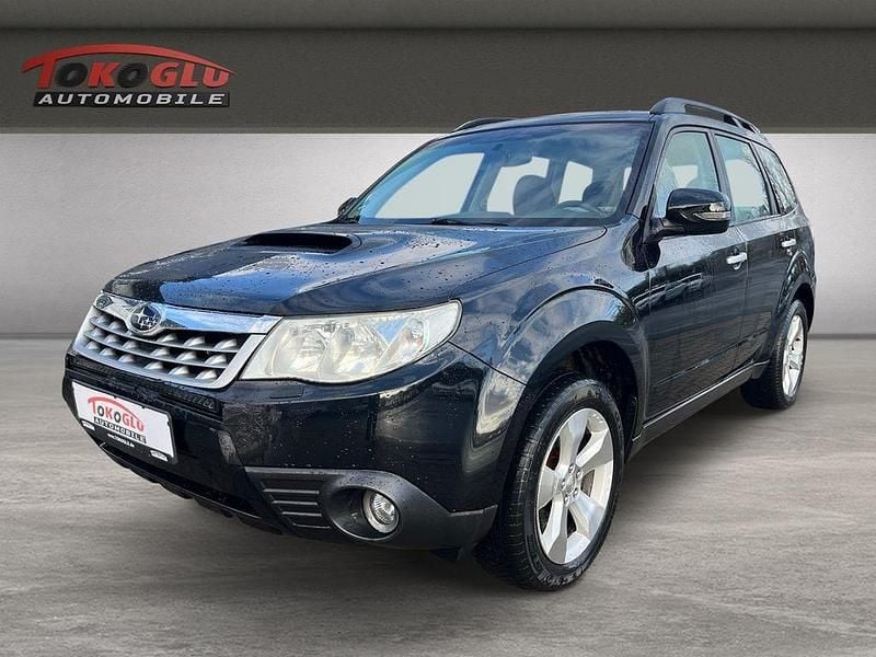 Usado Subaru Forester Comfort 147 CV (108 kW) 2012 Negro SUV