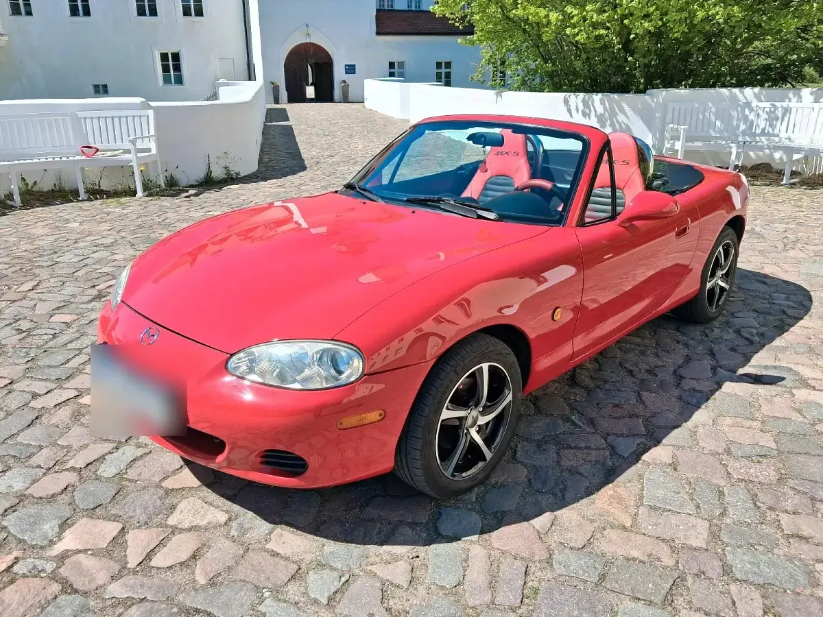 Używany Mazda MX5 90 KM (66 kW) 2003 Czerwony Kabriolet