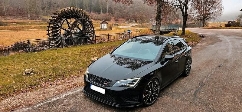Schwarz Gebraucht 2016 Seat Leon CUPRA Kombi | 18.748 € (Fairer Preis) - Bild 1/4