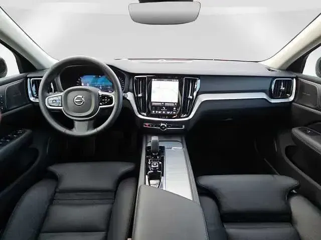 Gebraucht Volvo V60 Plus 197 PS (144 kW) 2025 Kombi