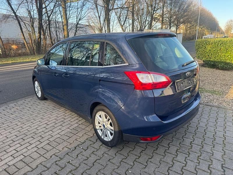 Gebraucht Ford Grand C-Max Titanium 116 PS (85 kW) 2015 Blau Van / Kleinbus