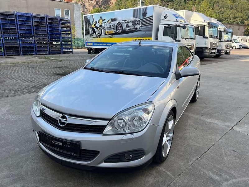 Grau Gebraucht 2007 Opel Astra Cabriolet Cabrio | 2.100 € (Superpreis) - Bild 1/4