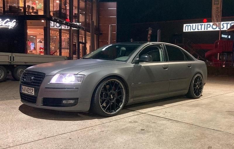 Grau Gebraucht 2007 Audi A8 Limousine | 6.000 € (Guter Preis) - Bild 1/4