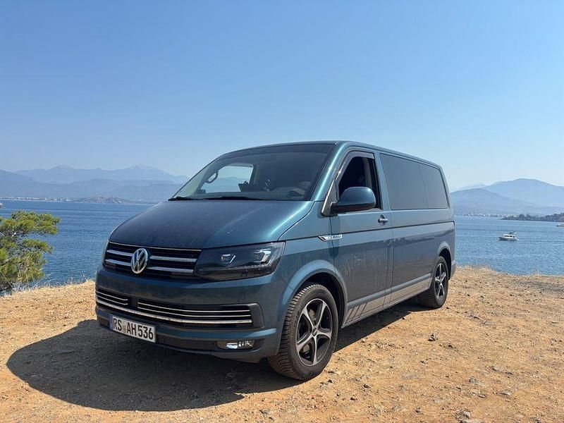 Grün Gebraucht 2017 VW T6 Van | 35.950 € (Fairer Preis) - Bild 1/4