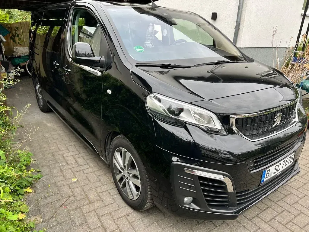 Gebraucht Peugeot Traveller Allure 177 PS (130 kW) 2018 Schwarz Van / Kleinbus