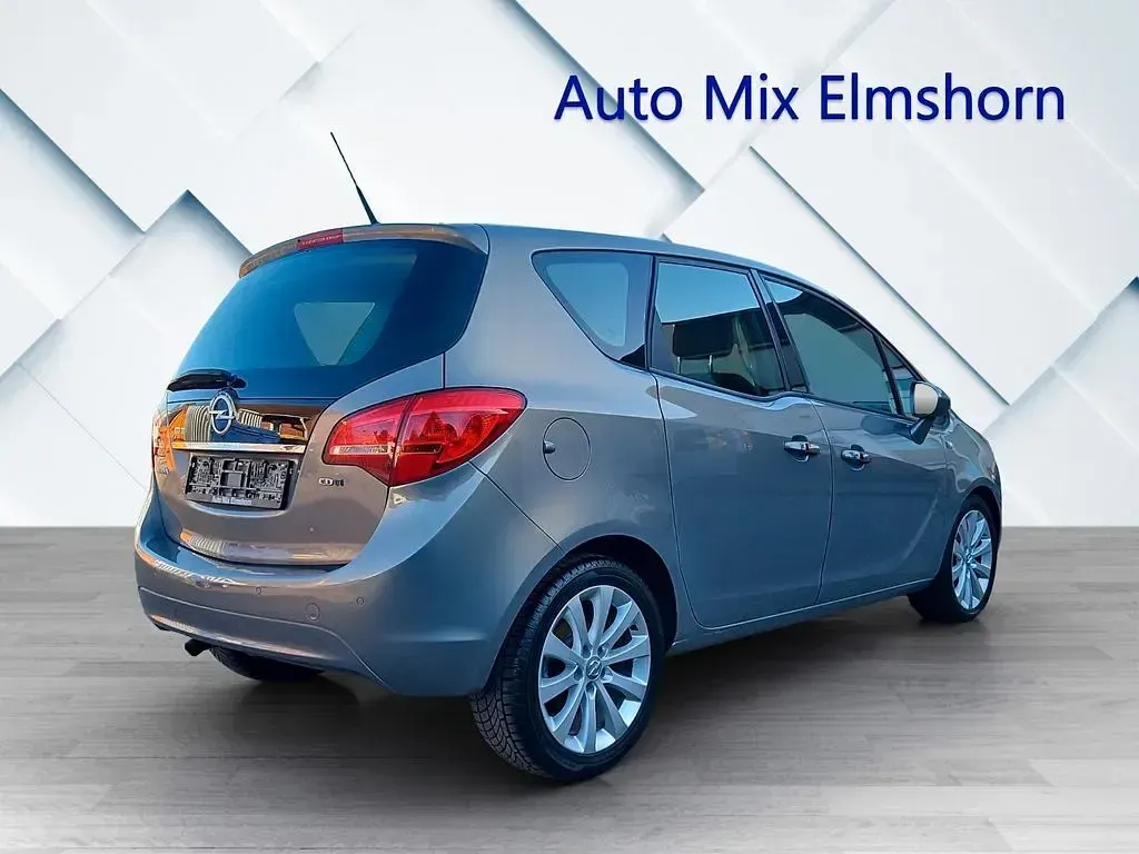 Usata Opel Meriva Innovation 101 CV (74 kW) 2011 Grigio Monovolume