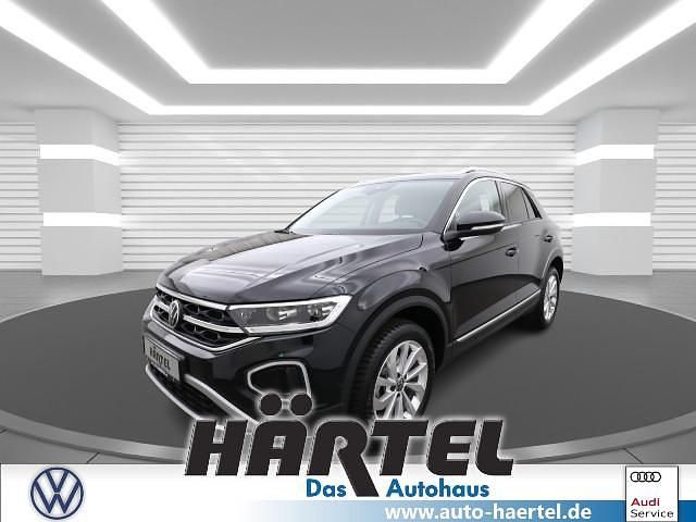 Deep black perleffekt, pearl effect Gebraucht 2024 VW T-Roc Style SUV | 27.800 € (Guter Preis) - Bild 1/4