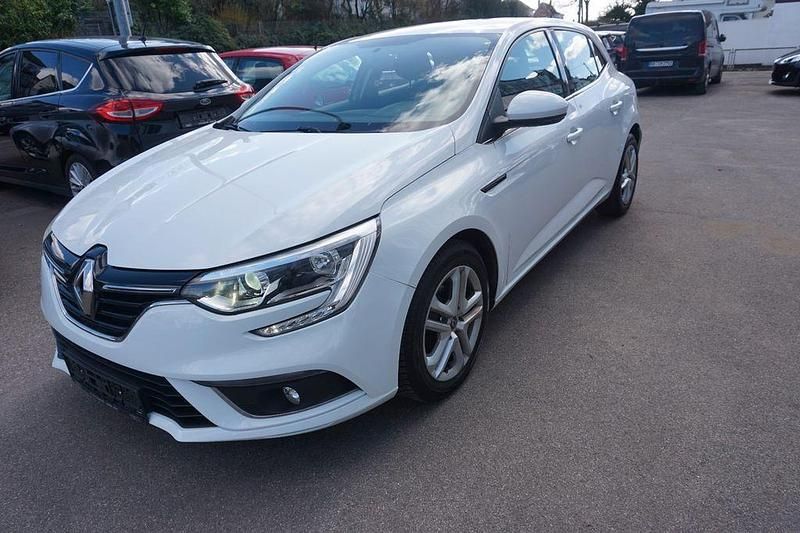 Gebraucht Renault Mégane IV Experience 101 PS (74 kW) 2016 Weiß Limousine