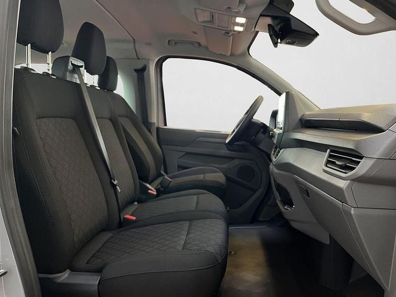 Neu VW T6.1 150 PS (110 kW) 2025 Grau Van