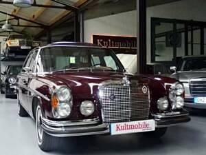 Bordeauxrot Gebraucht 1971 Mercedes 280 SE Limousine | 27.500 € - Bild 1/4