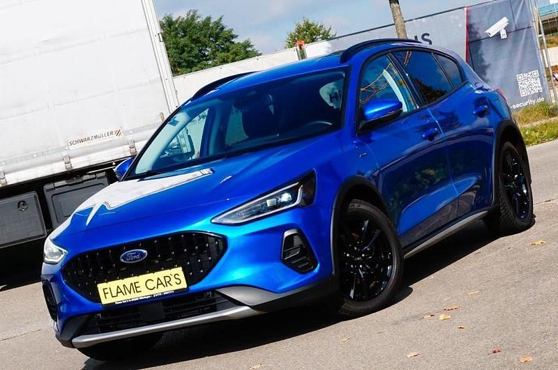 Gebraucht Ford Focus Active X 155 PS (114 kW) 2023 Blau Limousine