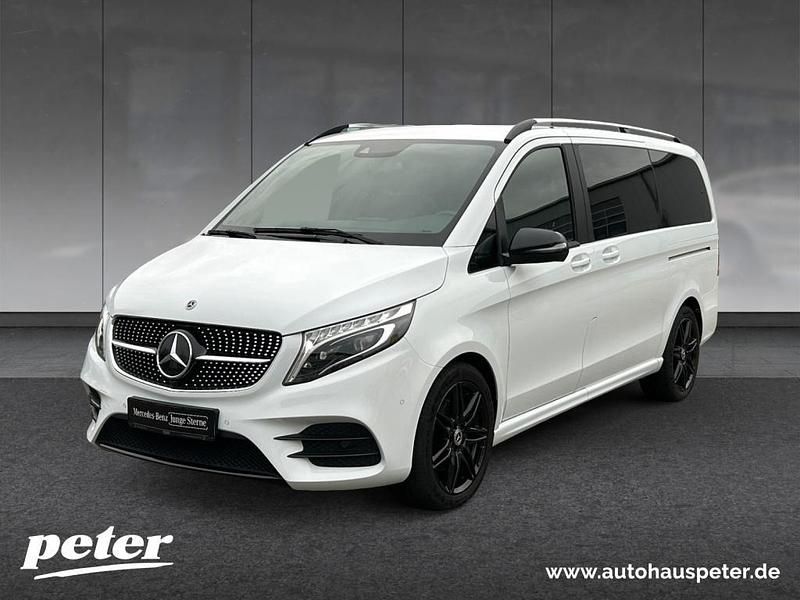 Bergkristallweiß Gebraucht 2021 Mercedes V220 AMG Van / Kleinbus | 44.900 € (Guter Preis) - Bild 1/4