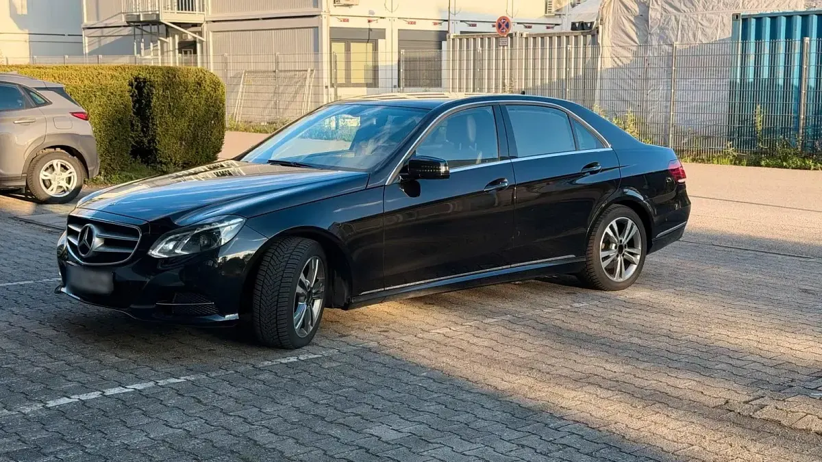 Gebraucht Mercedes E350 306 PS (225 kW) 2013 Schwarz Limousine