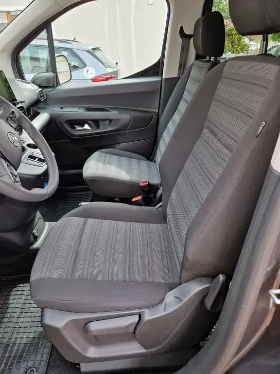 Gebraucht Opel Combo Life Ultimate 131 PS (96 kW) 2024 Grau Van / Kleinbus