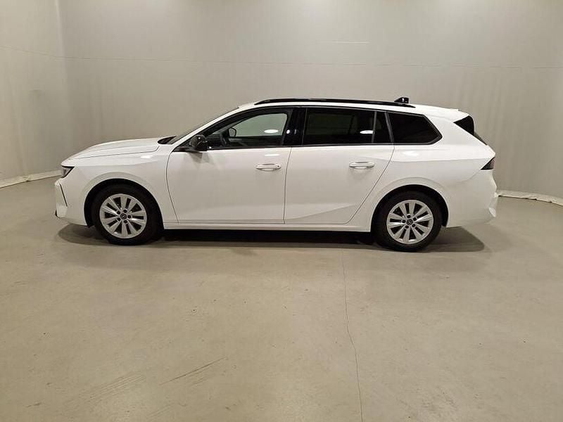 Gebraucht Opel Astra Edition 110 PS (80 kW) 2024 Lack weiss banquise Kombi