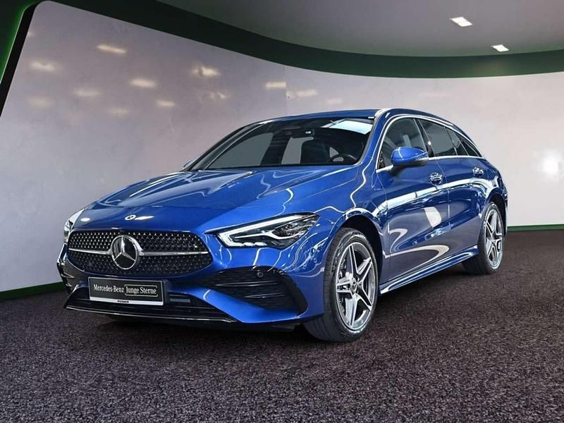 Gebraucht Mercedes CLA250e Shooting Brake Advanced Plus 163 PS (119 kW) 2025 Blau Kombi