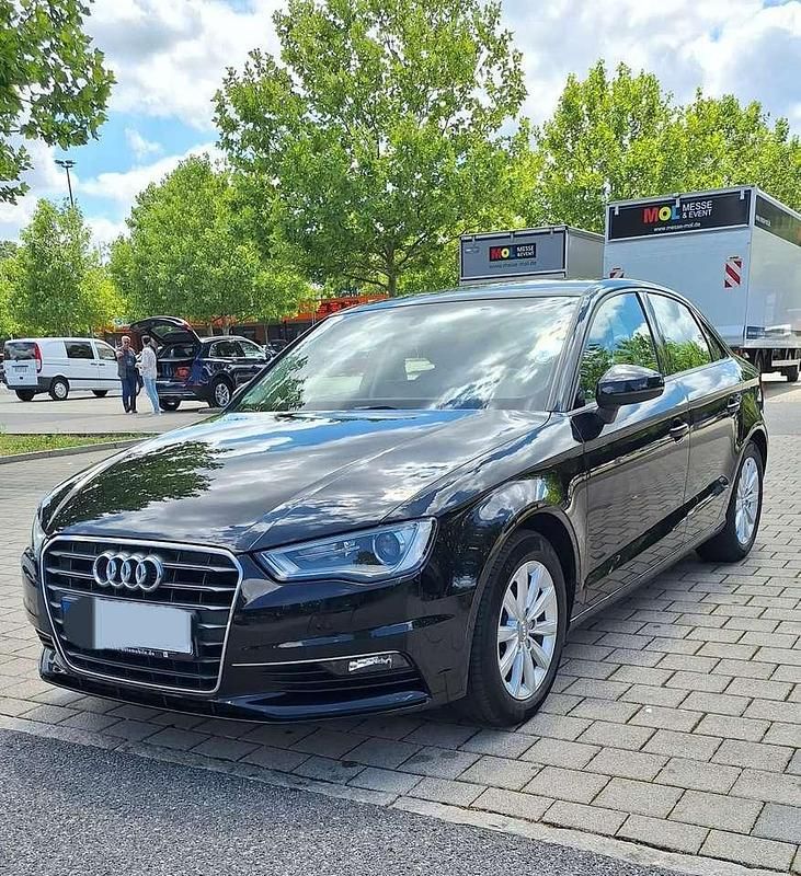 Gebraucht Audi A3 Ambiente 125 PS (91 kW) 2016 Limousine