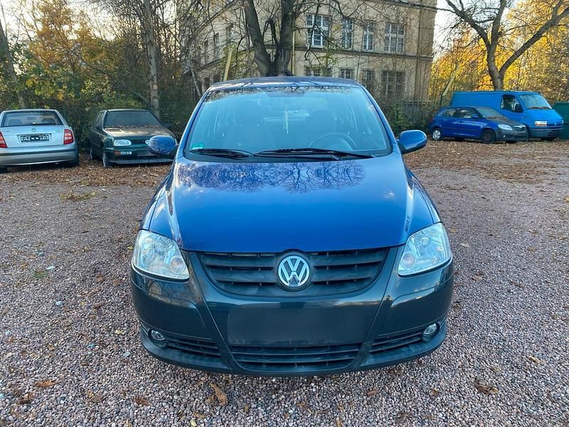 Blau Gebraucht 2010 VW Fox Kleinwagen | 1.700 € (Guter Preis) - Bild 1/4