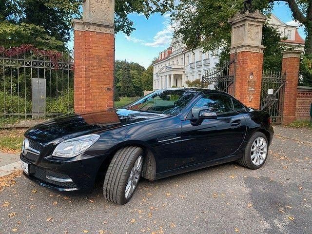 Gebraucht Mercedes SLK200 184 PS (135 kW) 2011 Schwarz Cabrio