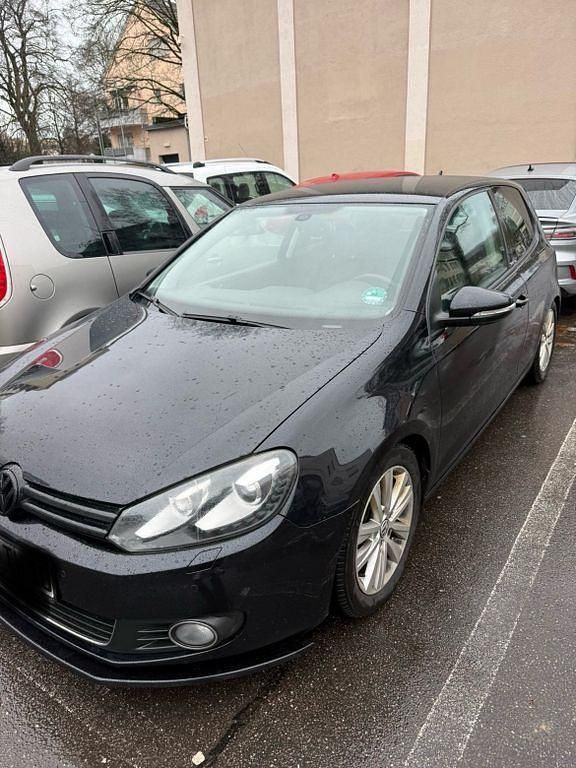 Gebraucht VW Golf VI Style 122 PS (89 kW) 2011 Schwarz Kleinwagen