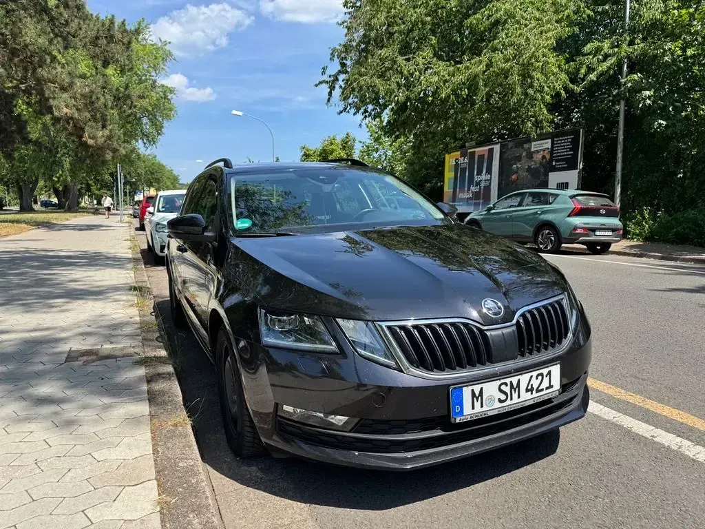 Gebraucht Skoda Octavia Clever 150 PS (110 kW) 2018 Schwarz Kombi